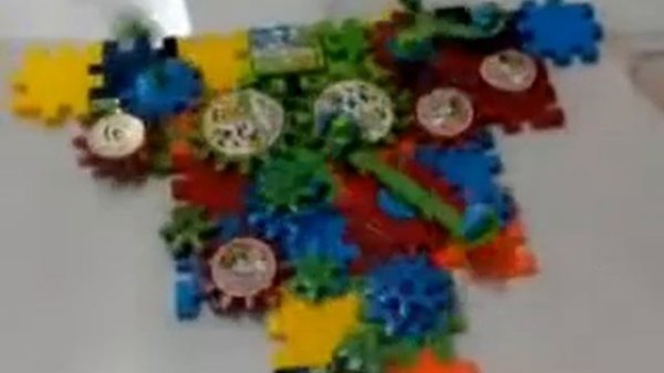 Kids Brain Games: Plastic building blocks, IQ to build construction blocks that move!