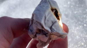 Как разжечь костёр лупой.