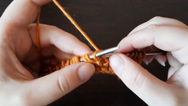 Вяжем легкий, рельефный узор спицами. смотреть онлайн