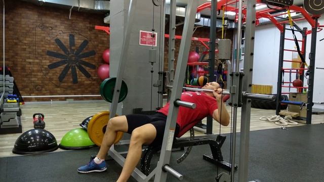 Жим лёжа верхний наклон в Смите(угол скамейке 130-140 градусов).Индивидуальные пр тр. +79852258478 смотреть онлайн