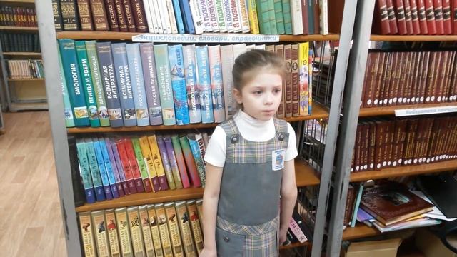 Страна читающая — Полина Черемовская читает произведение «У кроватки» М. И. Цветаевой смотреть онлайн