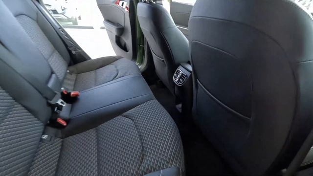 Kia XCEED [1.6 GDI 141KM 6DCT PHEV] wersja Businessline w kolorze Celadon Spirit Green | 4K смотреть онлайн