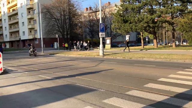 iPhone SE 2022 camera test 4K, 60 fps смотреть онлайн