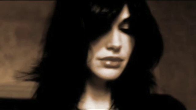 HELENA NOGUERRA - A TRAVERS NOTRE CHAMBRE