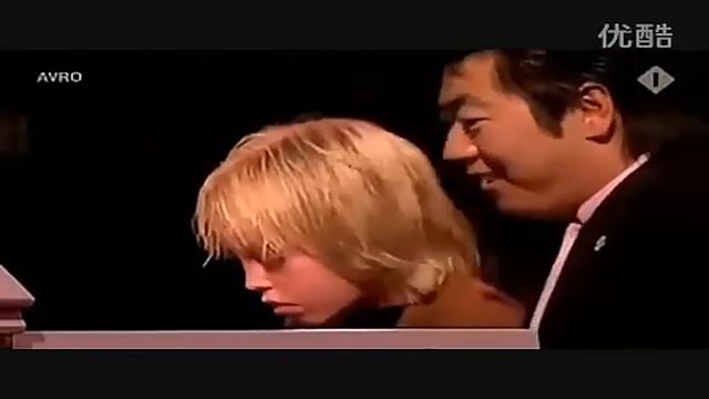 Lang Lang - Franz Schubert Marches Militaires (3) for piano, 4 hands, D. 733 (Op. 51) No.1 смотреть онлайн