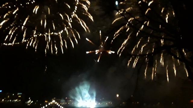 День независимости. Салют. Рига. 18.11.2016 смотреть онлайн