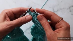 Как вязать прибавки на V-образный вырез (для реглана сверху) ? ?