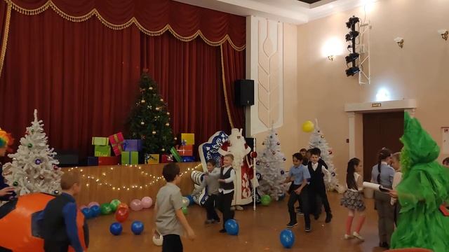 19.11.2020. День рождения Деда Мороза. смотреть онлайн