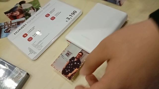 รีวิว HUAWEI Pocket Photo Printer เครื่องพรินต์พกพาราคา 3 พันต้นๆ หมึก Zero Ink смотреть онлайн