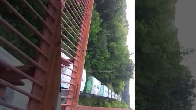 Курск красный ЖД мост погда по нему поезд идет.....mp4 смотреть онлайн