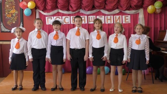 Вокальная группа "Звонкий камертон". "Хорошо вместе" муз.Д.Львова-Компанейца, сл. В.Степанова смотреть онлайн
