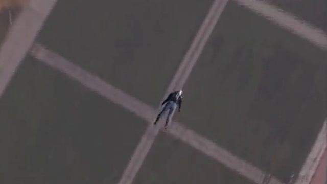 Прыжки с останкинской башни / jumping from Ostankino Tower смотреть онлайн