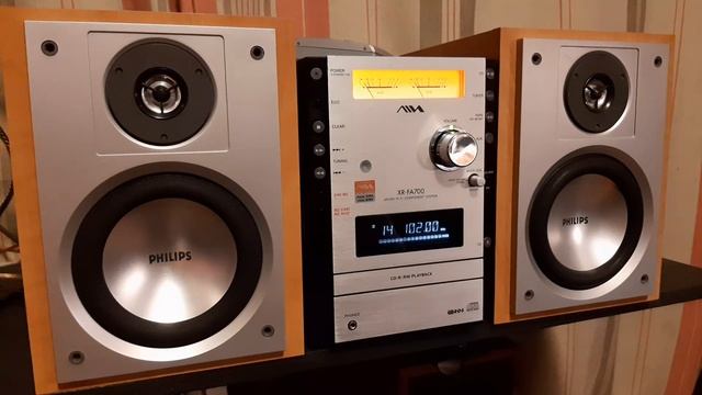 Музыкальный центр Aiwa XR FA- 700 ( Стрелочки) Акустика Philips смотреть онлайн