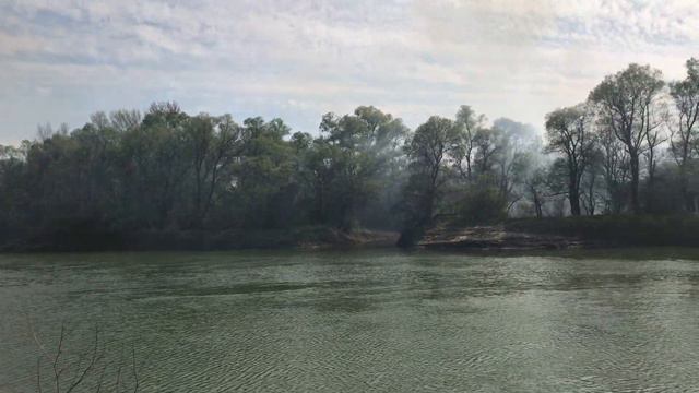 Лесной пожар на Адыгейских берегах. смотреть онлайн