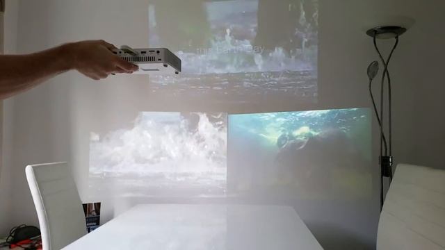 Comparison: Pico Genie M550 / Vivitek Qumi Q5 + Q6 LED Projectors смотреть онлайн