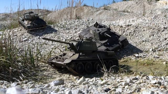 Tank Battle TIGERS V Russian T-34 And KV-1 RC Played By JACK