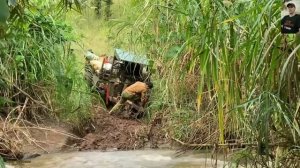 УНИКАЛЬНЫЕ МОТОБЛОКИ ВЬЕТНАМА, ПО БЕЗДОРОЖЬЮ , ПОДБОРКА ВИДЕО/ UNIQUE TRACTORS OF VIETNAM, OFF-ROAD