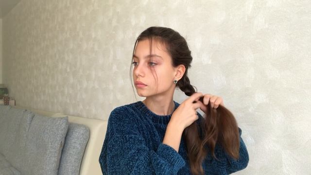 ЛЁГКИЕ ПРИЧЁСКИ ДЛЯ ЛЕНИВЫХ // МОДНЫЕ И ТРЕНДОВЫЕ ПРИЧЁСКИ смотреть онлайн