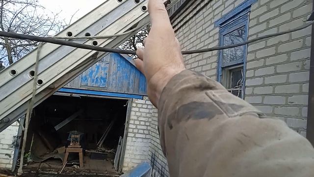 Стяжка ??? треснувшего дома - процесс. ( основной канал - Юрий Стяждом. больше видео).