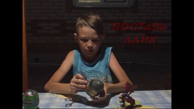 Распаковка игрушек из яиц (Minecraft, World of Tanks, Дракон, Ам Ням) смотреть онлайн