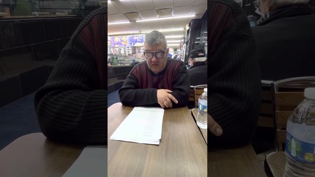 Легенда Брайтона Константин Рыхлевский читает стихотворение «Мамины руки», Михаила Салиты смотреть онлайн