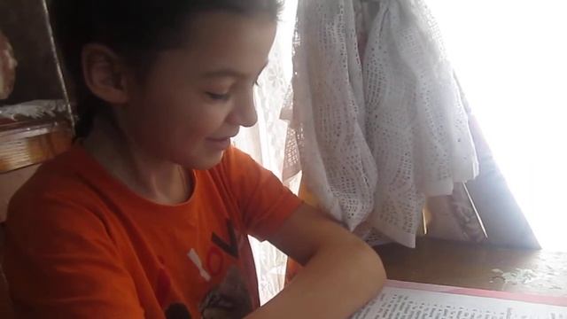 Он живой и светится ... смотреть онлайн