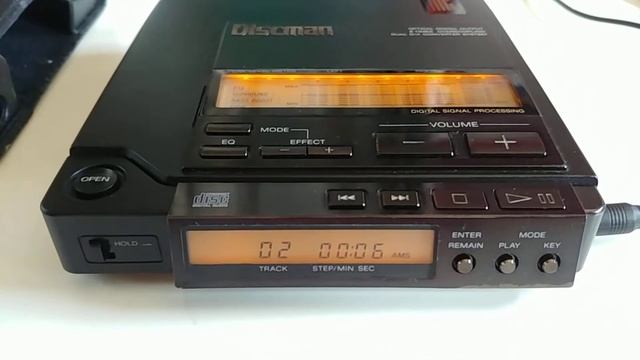 SONY Discman D-Z555 / D555 смотреть онлайн