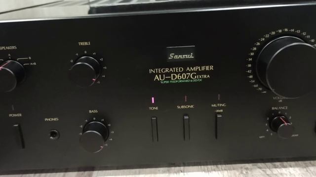 Интегральный стереусилитель Sansui AU-D607G Extra смотреть онлайн