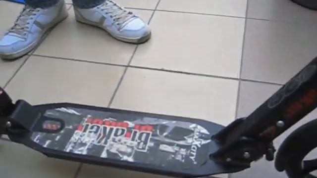 Самокат MaxCity Braker черный смотреть онлайн