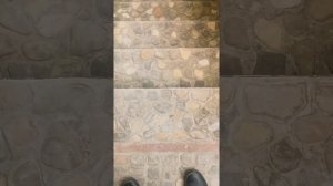 лестница, красивые ступеньки из 45 уголка облицованные камнем