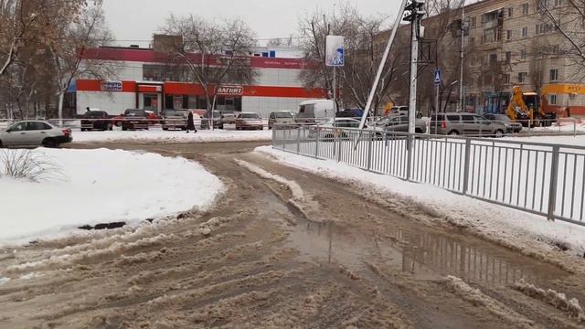 Улица Казахская. Волгоград. 2021.03.26 смотреть онлайн