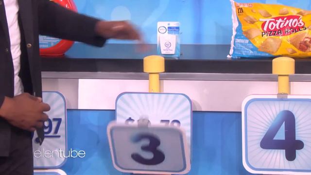 Шоу Эллен на русском - переозвучка. Гость программы - Билл Гейтс смотреть онлайн