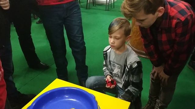 Турнир открытый чемпионат по бейбледу Beyblade Запорожье смотреть онлайн
