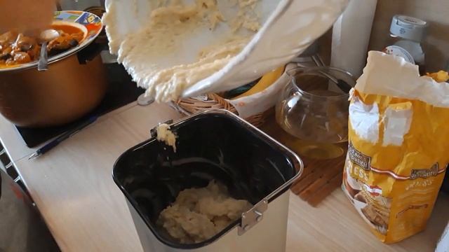 ВКУСНАЯ ТВОРОЖНАЯ ЗАПЕКАНКА В ХЛЕБОПЕЧКЕ. Хлебопечь редмонд RMB-1920. смотреть онлайн