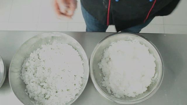 Сибас запеченный в соли. Как можно красиво подать. смотреть онлайн