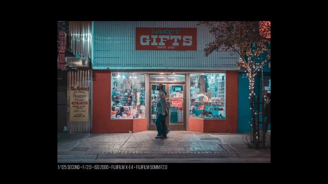 Nighttime POV Street Photography - Reno, Nevada -Fujifilm X-E4 смотреть онлайн