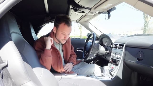 Missing The Mark: 2005 Chrysler Crossfire Review смотреть онлайн