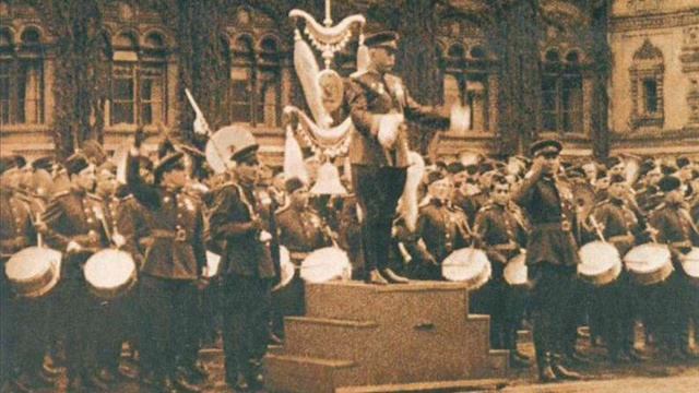 "Старинный печорский марш" (Полковой марш 92 Печорского пехотного полка). смотреть онлайн