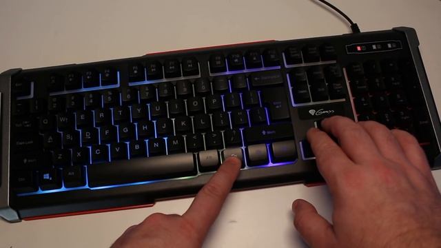 Genesis Rhod 400 RGB effects смотреть онлайн