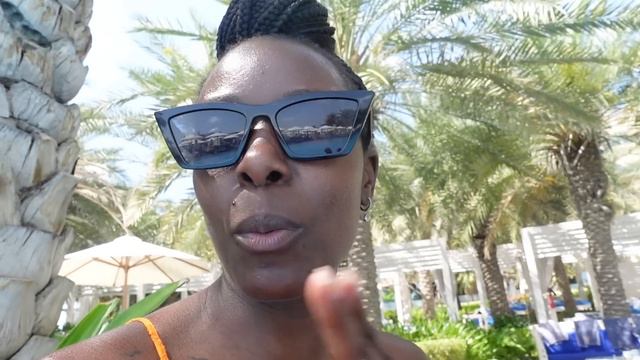 HE NEARLY HAD AN ACCIDENT IN DUBAI || LAST DAY AT @RixosHotels PALM JUMEIRAH 🌴 смотреть онлайн