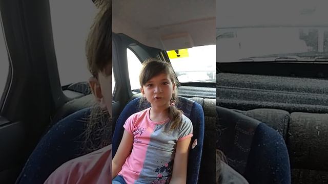 Можно ли отвлекать папу или маму во время управления автомобилем? смотреть онлайн