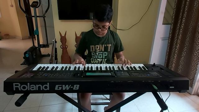 Grandfather Clock on keyboard - Rayan Bose смотреть онлайн
