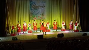 Под ольхой задремал есаул молоденький