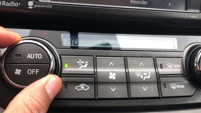 Toyota RAV4 – how to turn on/off heater And air-conditioning unit смотреть онлайн