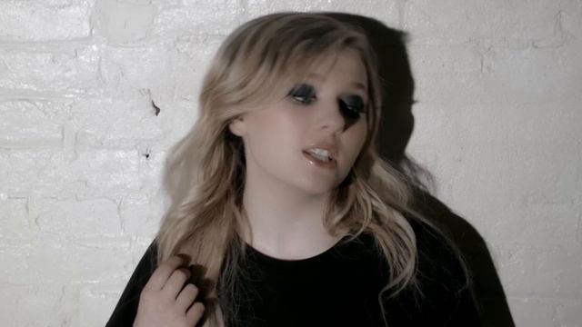 Abigail Breslin - You Suck