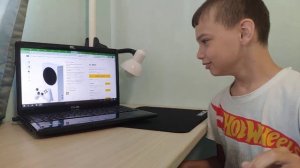 10 подарков. Что можно подарить подростку на День рождение?