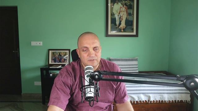 ЕМ Баларамачарйа прабху - 100. Бхагавад-гита как она есть. Стихи 7.2-3 (2023.10.29, Майапур) смотреть онлайн