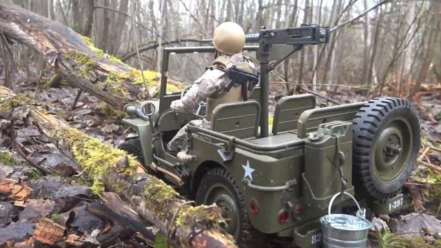 ТОПИМ Jeep Willys MB в гряземесе ... Тест большого внедорожника 1/6 от RocHobby смотреть онлайн