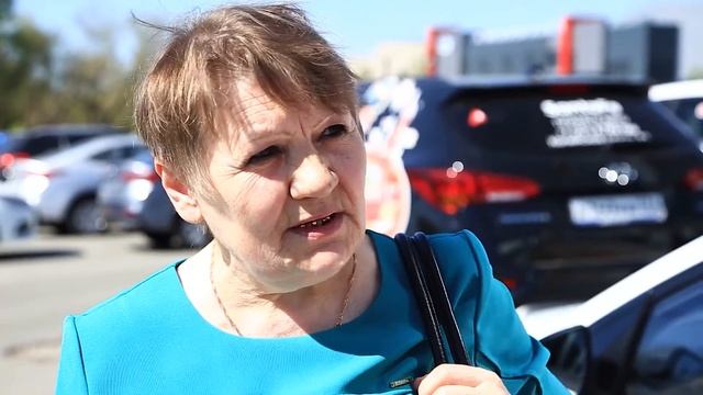 Вручение подарка победителю смотреть онлайн