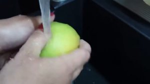 Клубничный компот с яблоком и грушей на зиму. Рецепт компота из клубники на зиму